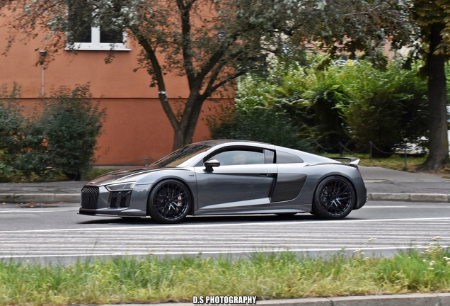 Audi R8 V10 Plus 2015