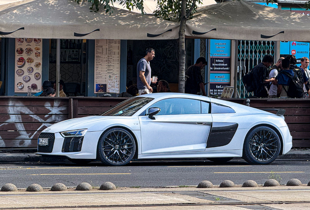 Audi R8 V10 Plus 2015