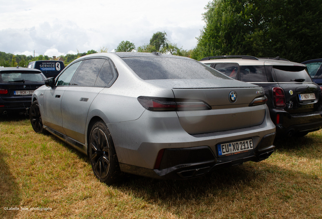 BMW M760e xDrive