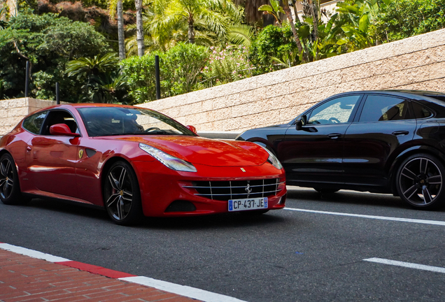Ferrari FF