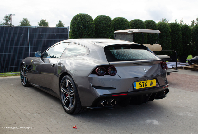 Ferrari GTC4Lusso