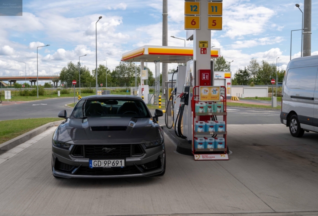 Ford Mustang Dark Horse 2024