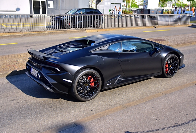 Lamborghini Huracán LP640-2 Tecnica