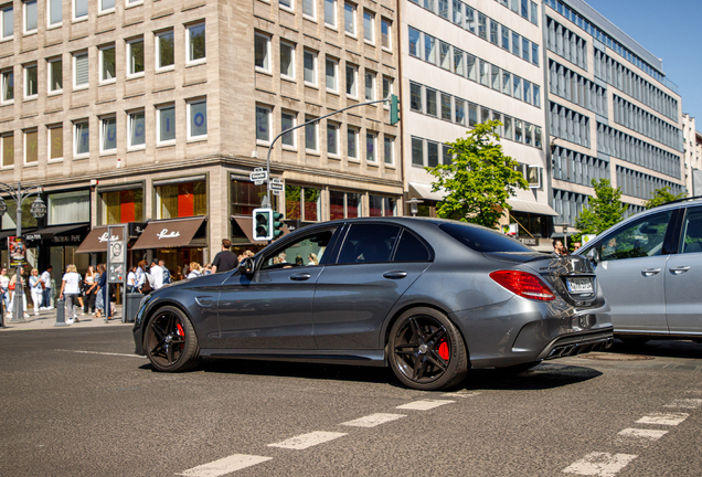 Mercedes-AMG C 63 S W205