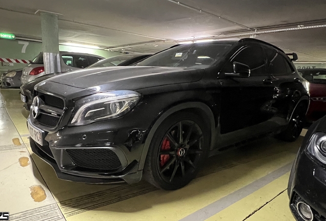 Mercedes-AMG GLA 45 X156