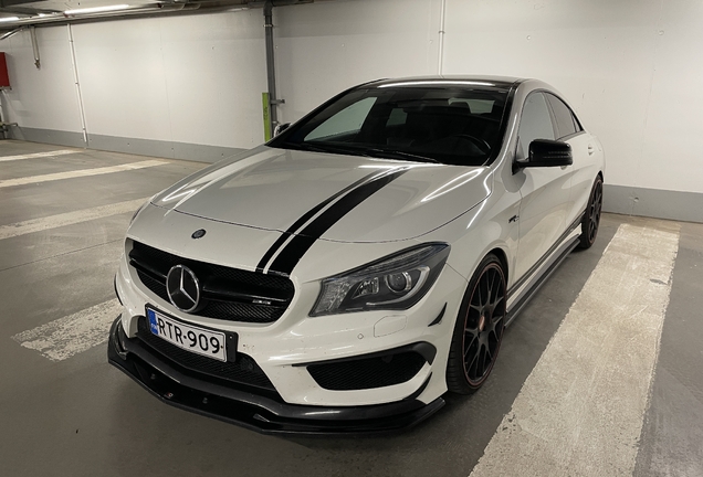 Mercedes-Benz CLA 45 AMG C117