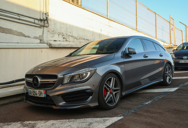Mercedes-Benz CLA 45 AMG Shooting Brake