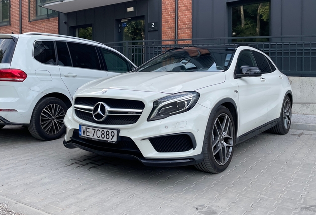 Mercedes-Benz GLA 45 AMG X156