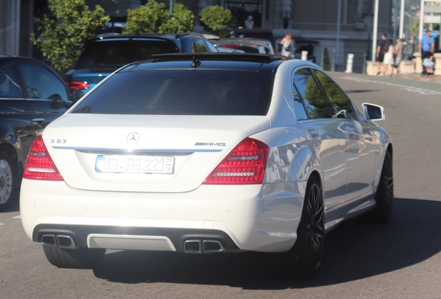 Mercedes-Benz S 63 AMG W221 2011