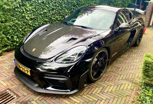 Porsche 718 Cayman GT4 RS Weissach Package