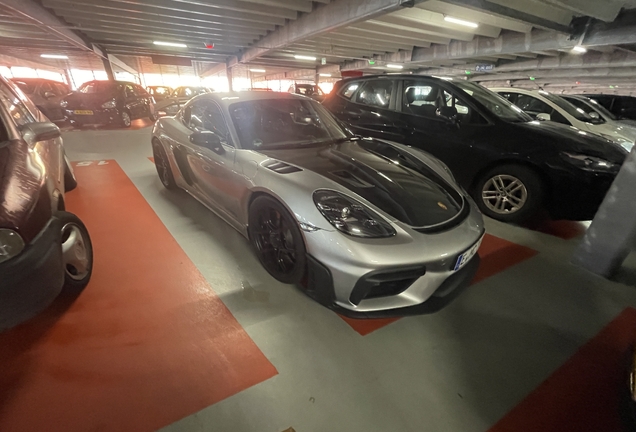 Porsche 718 Cayman GT4 RS Weissach Package
