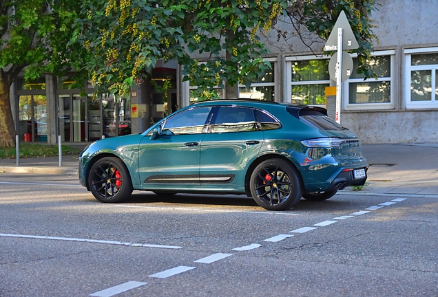 Porsche 95B Macan GTS MkIII