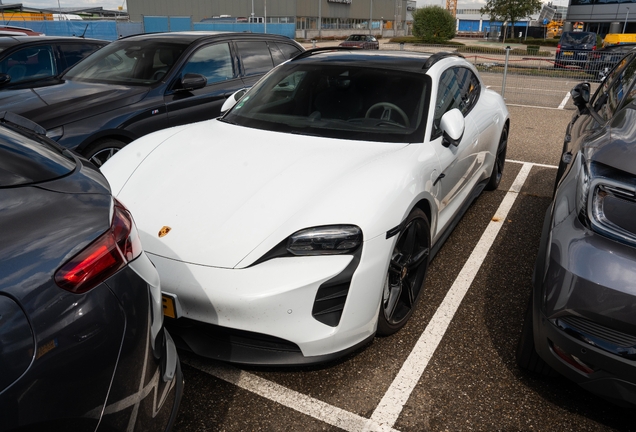Porsche Taycan GTS Sport Turismo MkI