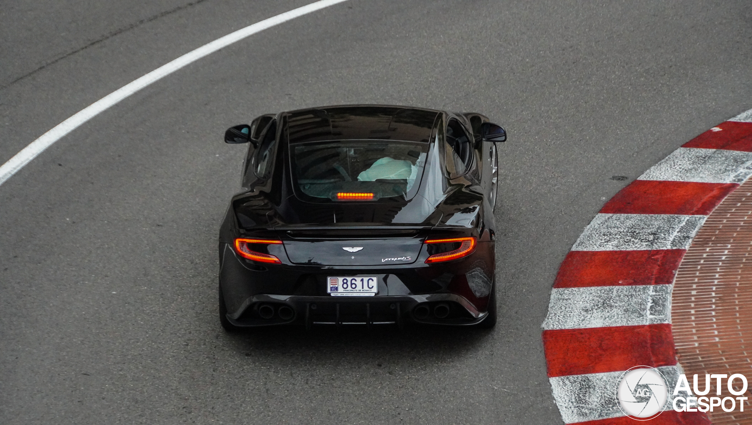 Aston Martin Vanquish S 2017