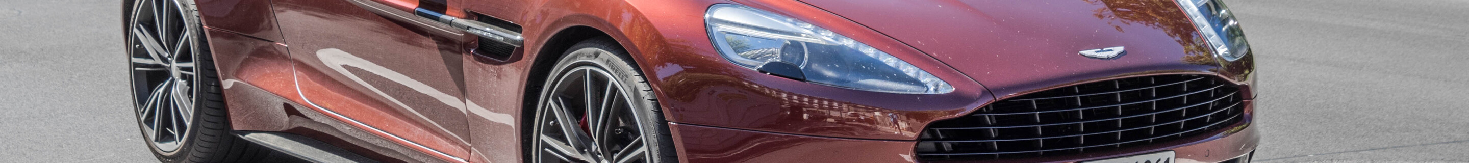 Aston Martin Vanquish 2013