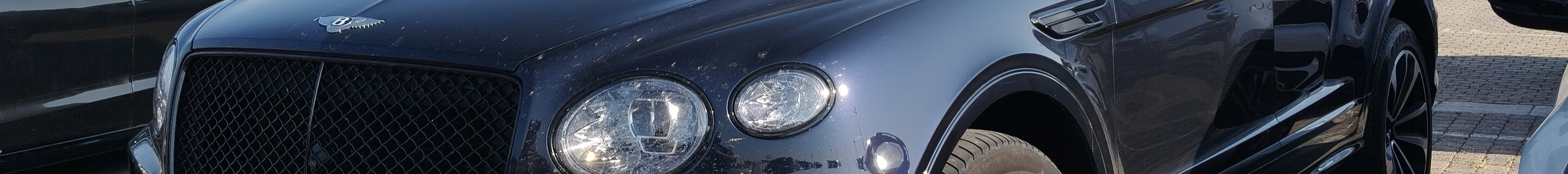 Bentley Bentayga Azure