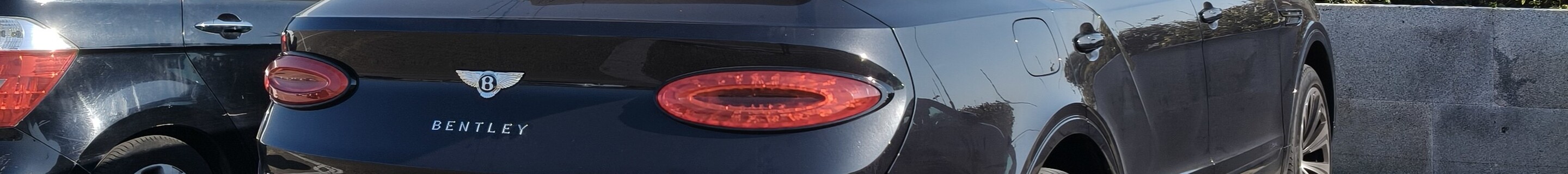 Bentley Bentayga Azure EWB First Edition