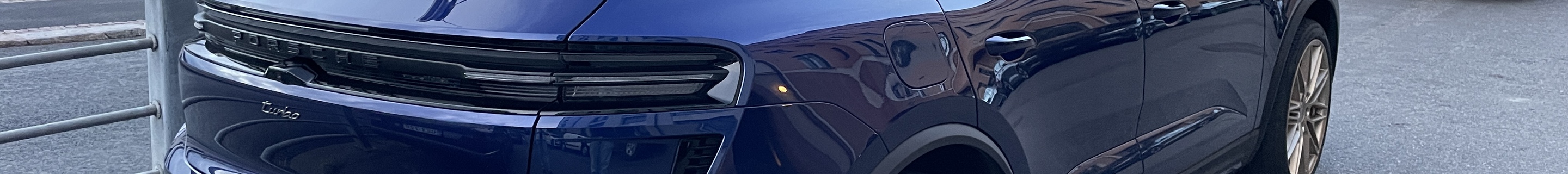 Porsche Macan EV Turbo