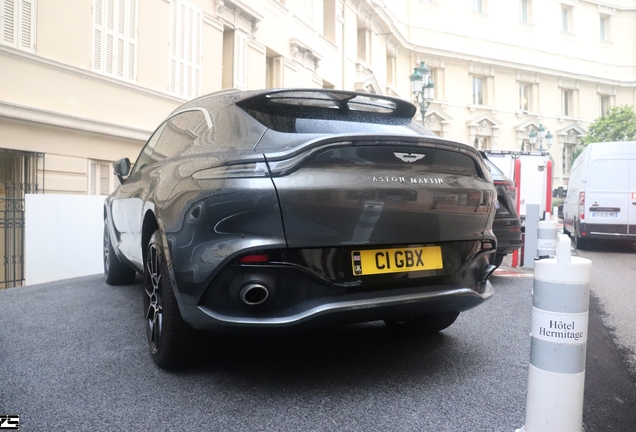 Aston Martin DBX