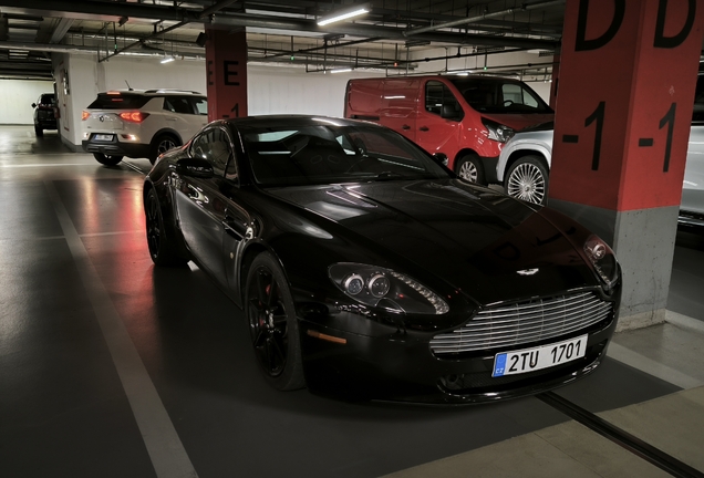 Aston Martin V8 Vantage
