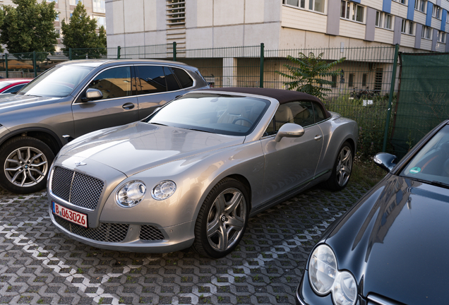 Bentley Continental GTC 2012