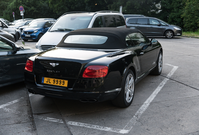 Bentley Continental GTC V8