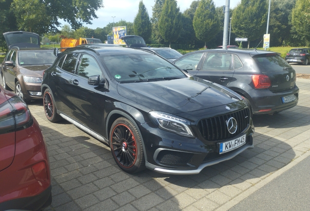 Mercedes-AMG GLA 45 X156