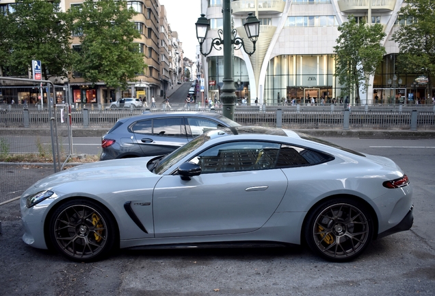 Mercedes-AMG GT 63 C192