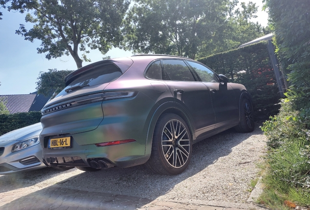 Porsche 9YA Cayenne Turbo E-Hybrid