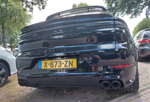 Porsche Cayenne Coupé Turbo E-Hybrid