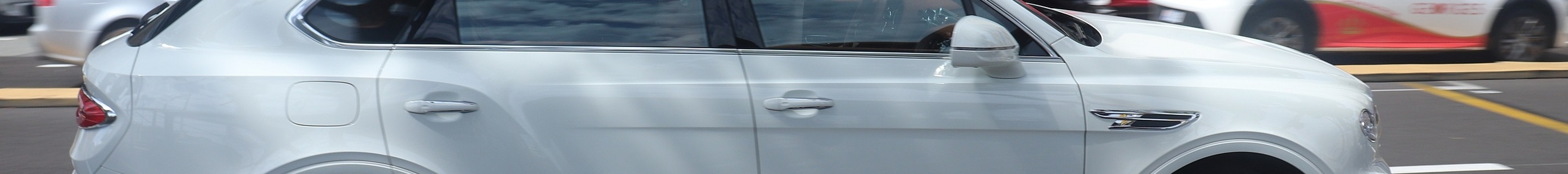 Bentley Bentayga V8 2021