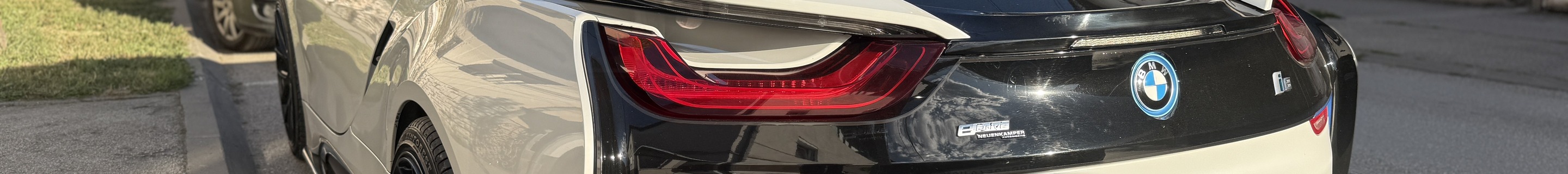BMW i8