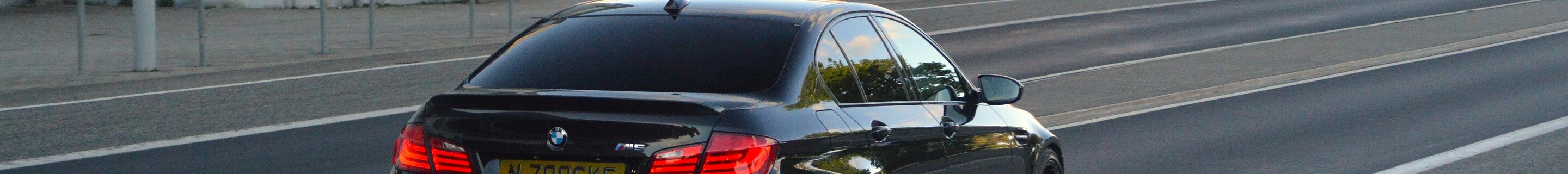 BMW M5 F10 2011