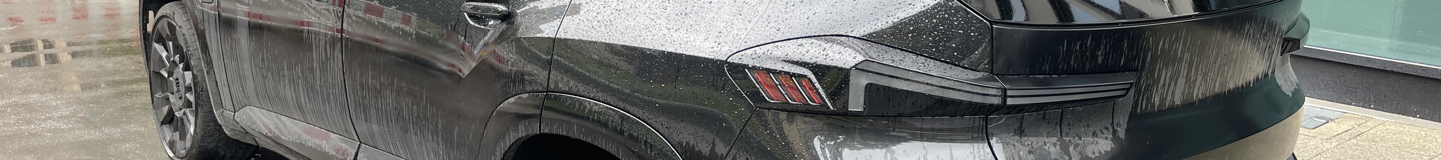 BMW XM G09