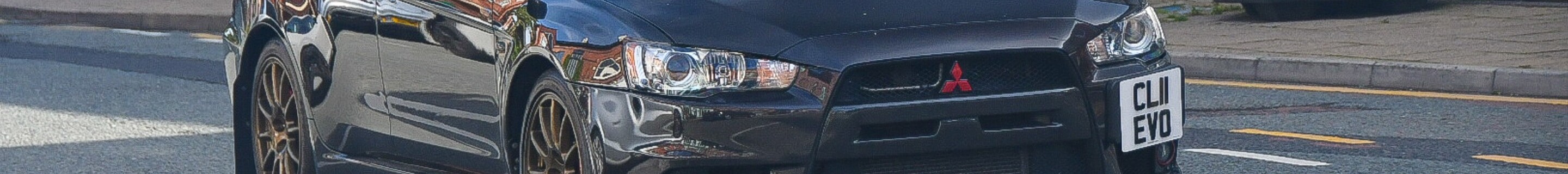 Mitsubishi Lancer Evolution X FQ-300