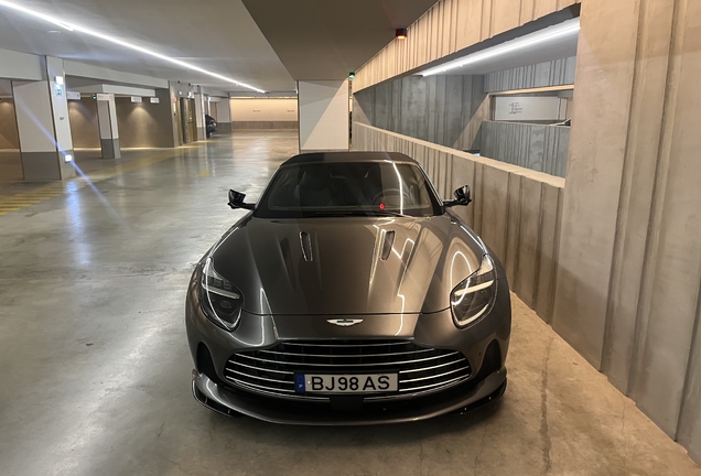 Aston Martin DB12 Volante