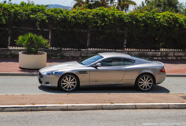 Aston Martin DB9