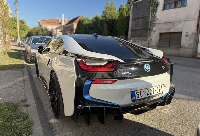 BMW i8