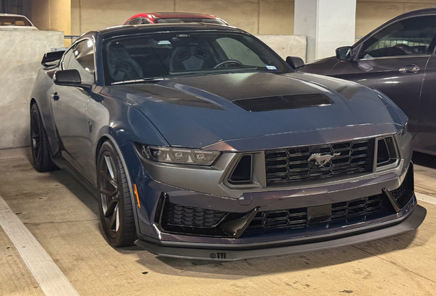 Ford Mustang Dark Horse 2024