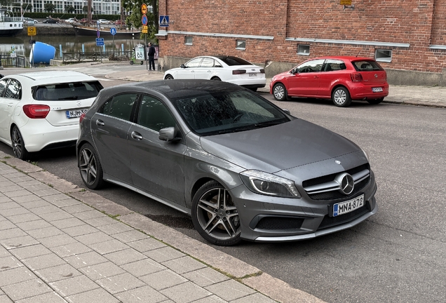 Mercedes-Benz A 45 AMG