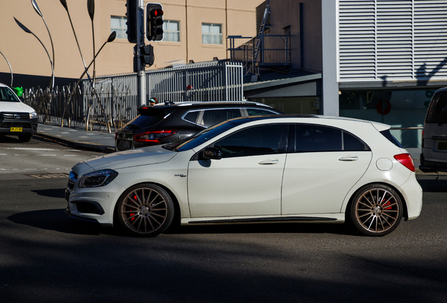 Mercedes-Benz A 45 AMG