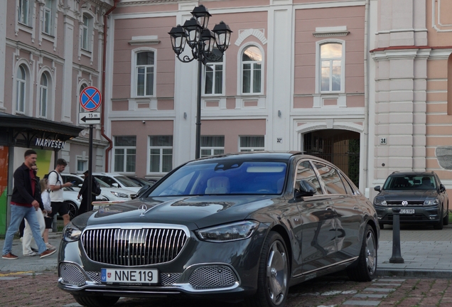 Mercedes-Maybach S 680 X223