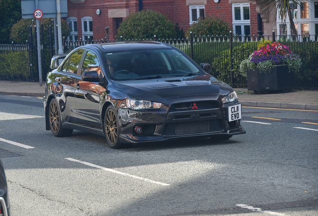 Mitsubishi Lancer Evolution X FQ-300