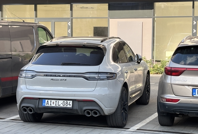 Porsche 95B Macan GTS MkIII