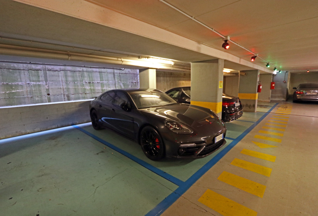 Porsche 971 Panamera Turbo MkI