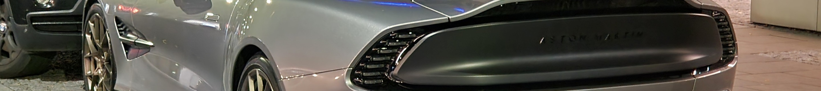 Aston Martin Vanquish 2025