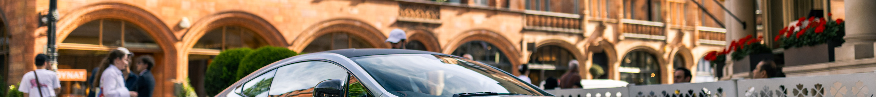 Aston Martin Vanquish S 2017