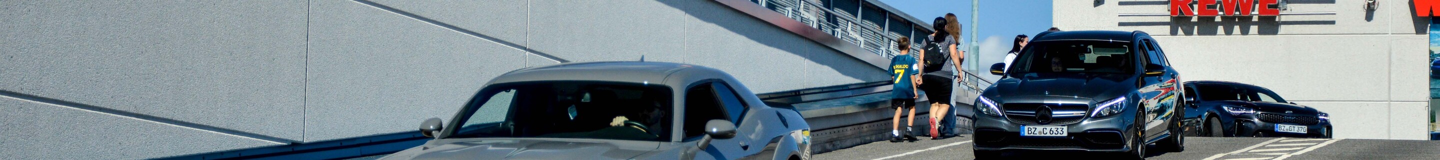 Dodge Challenger SRT Hellcat Widebody