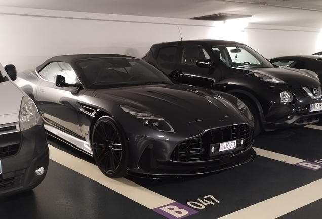 Aston Martin DB12 Volante
