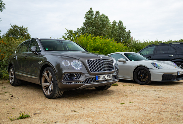 Bentley Bentayga Hybrid